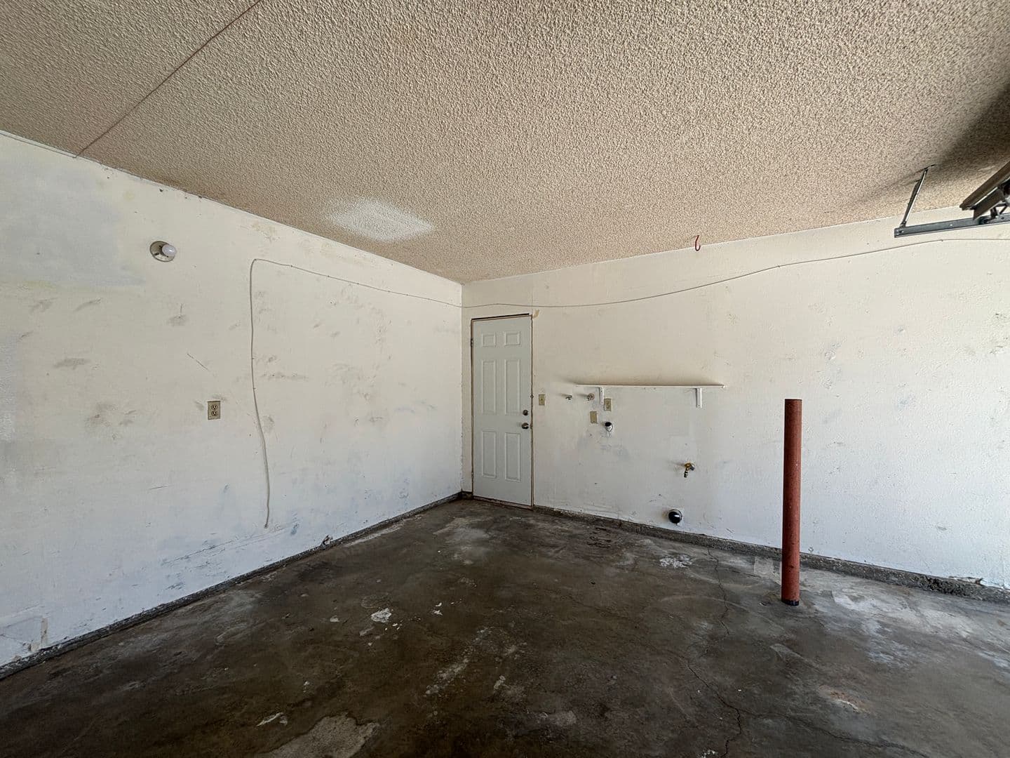 LANCASTER Apartment: 1747 WEST AVENUE J-15