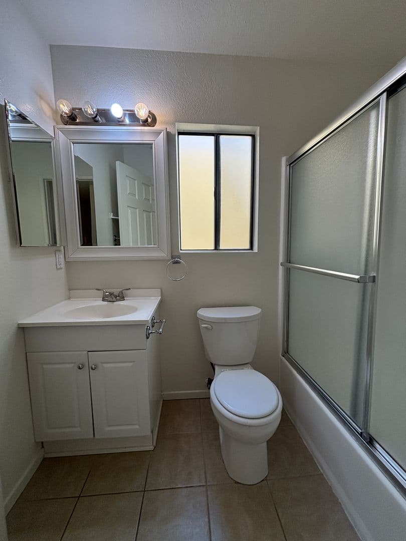 LANCASTER Apartment: 1747 WEST AVENUE J-15