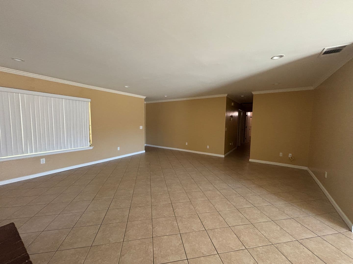 LITTLEROCK House: 10116 EAST AVENUE S-2