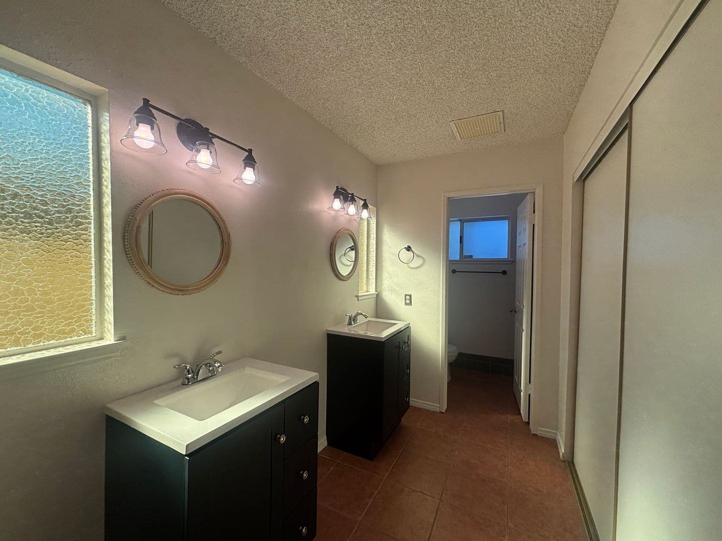 LANCASTER House: 2615 WEST AVENUE J-8