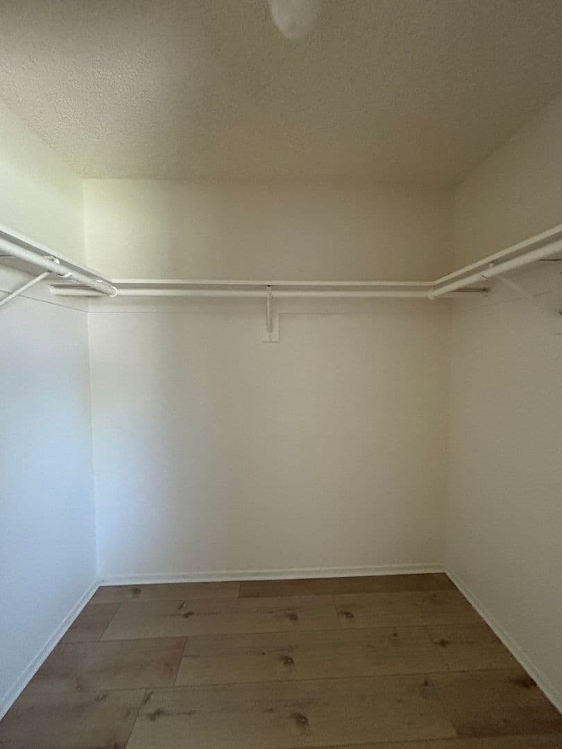 LITTLEROCK Apartment: 8723/23.5/31/31.5 EAST AVENUE U-6