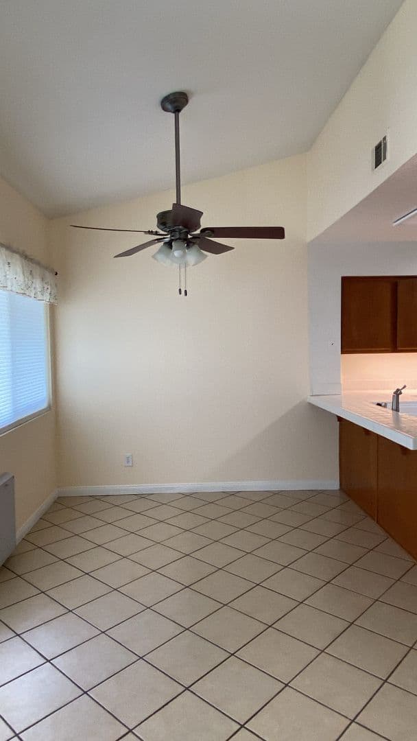 PALMDALE House: 37228 WATERMAN AVENUE