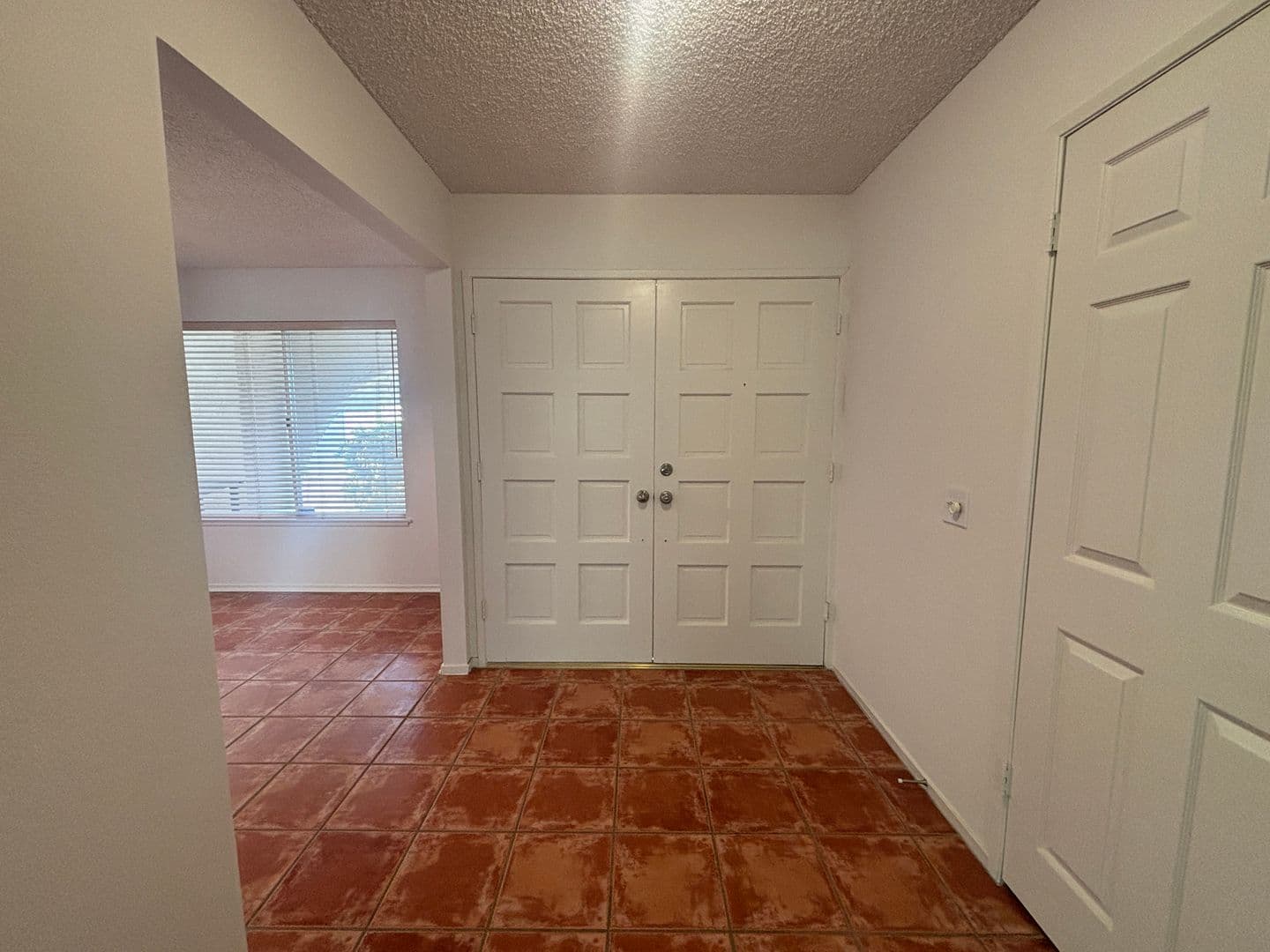 LANCASTER House: 2615 WEST AVENUE J-8