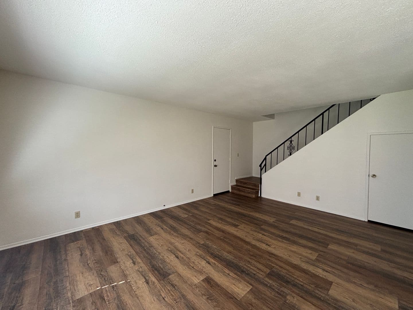 LANCASTER Apartment: 1710 WEST AVENUE J-15