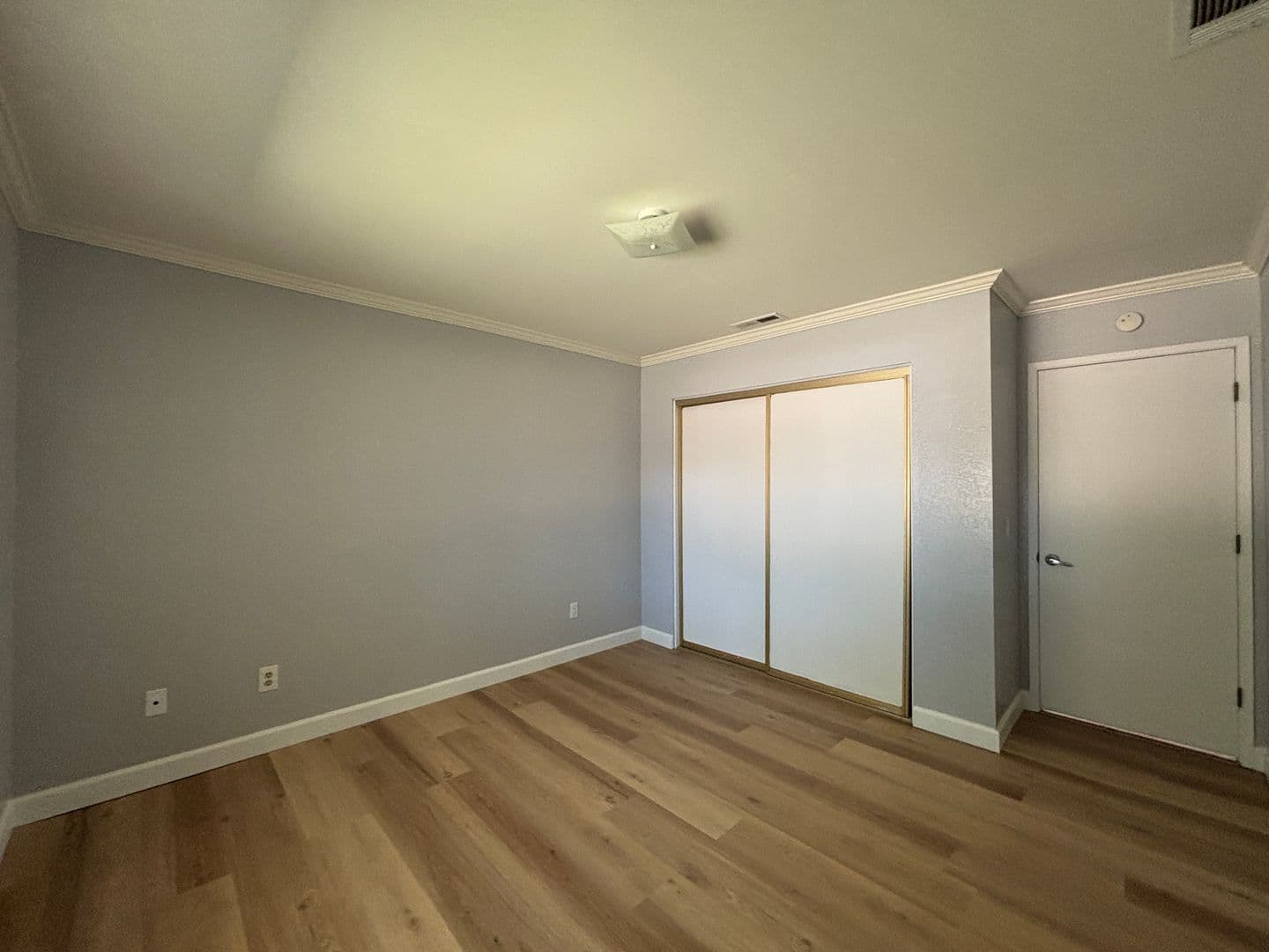LITTLEROCK House: 10116 EAST AVENUE S-2