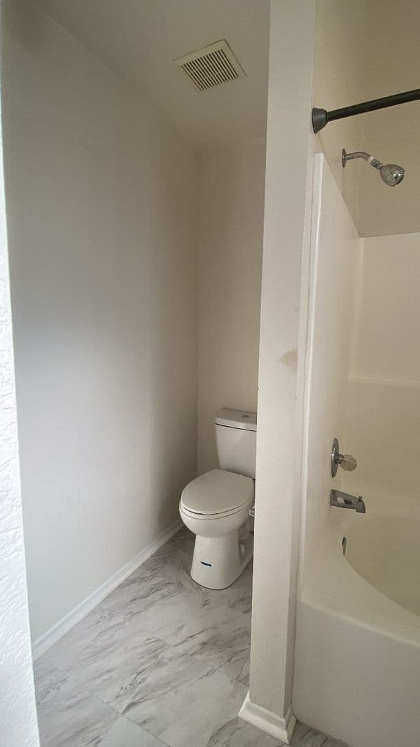 PALMDALE House: 37228 WATERMAN AVENUE