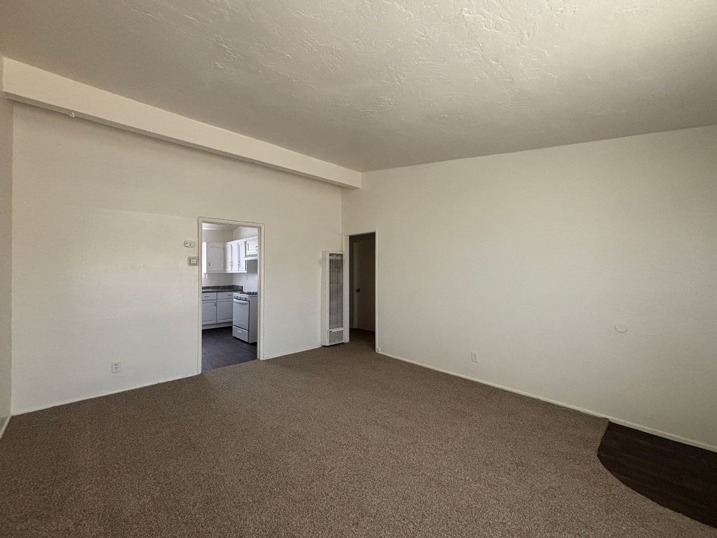 LANCASTER House: 45503 CEDAR AVENUE