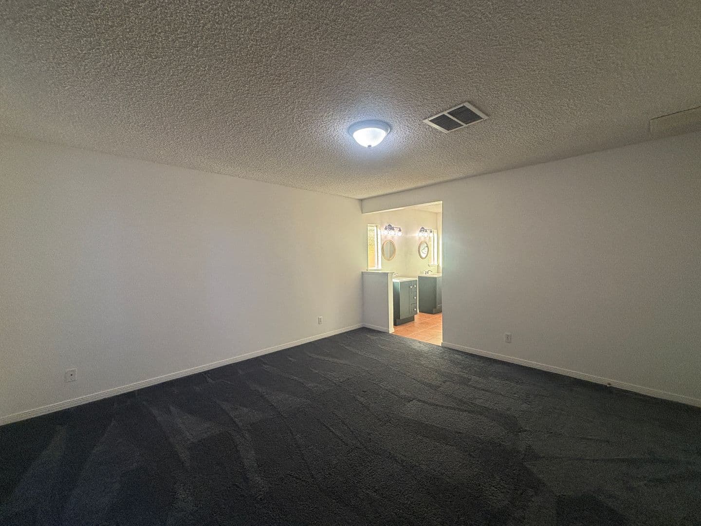 LANCASTER House: 2615 WEST AVENUE J-8