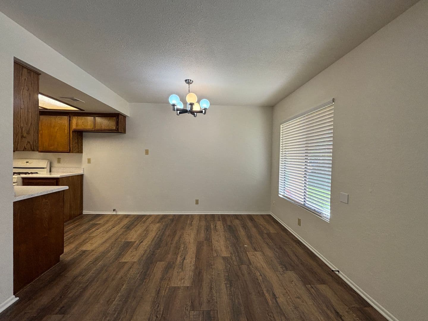 LANCASTER Apartment: 1710 WEST AVENUE J-15