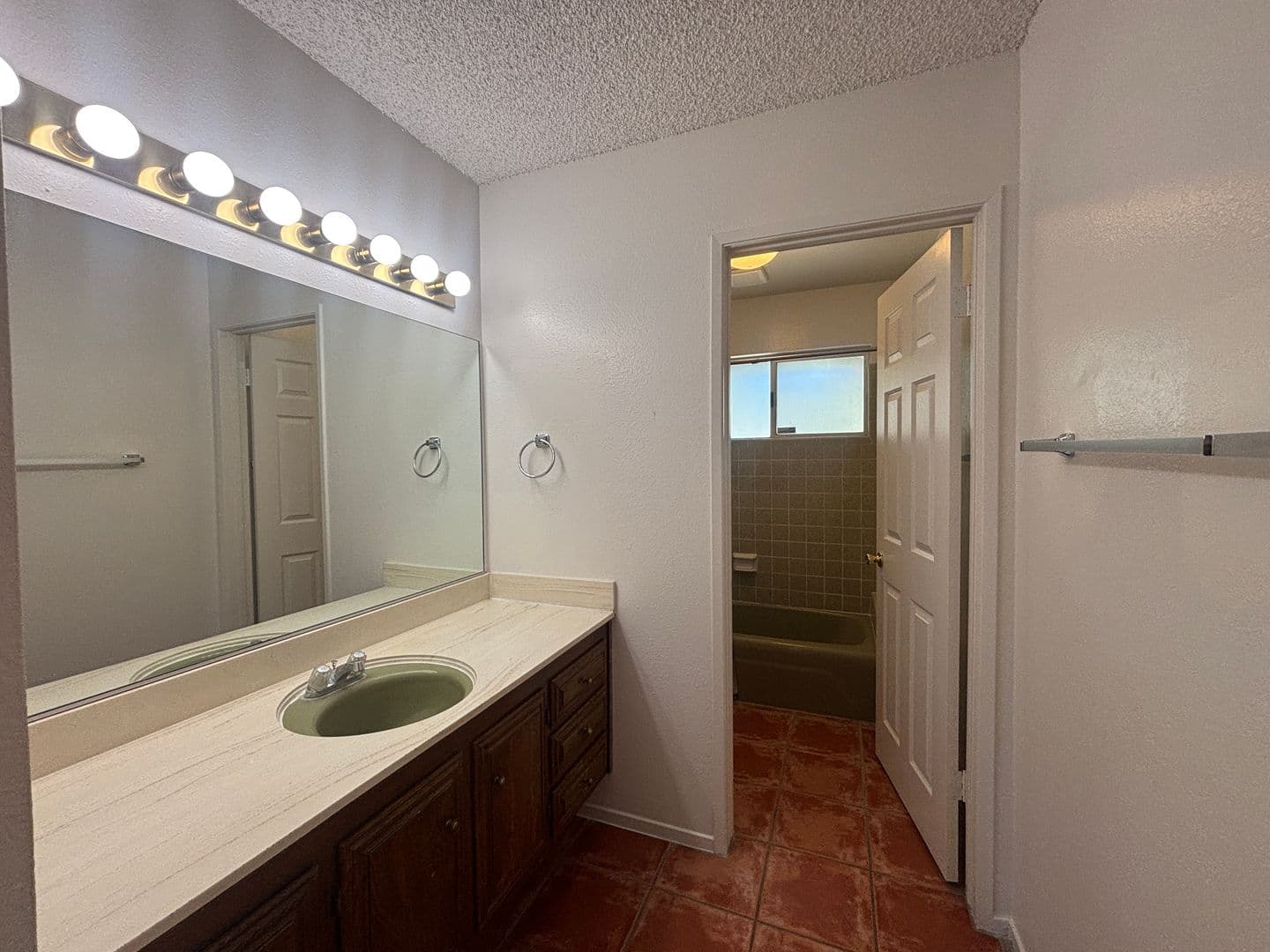LANCASTER House: 2615 WEST AVENUE J-8