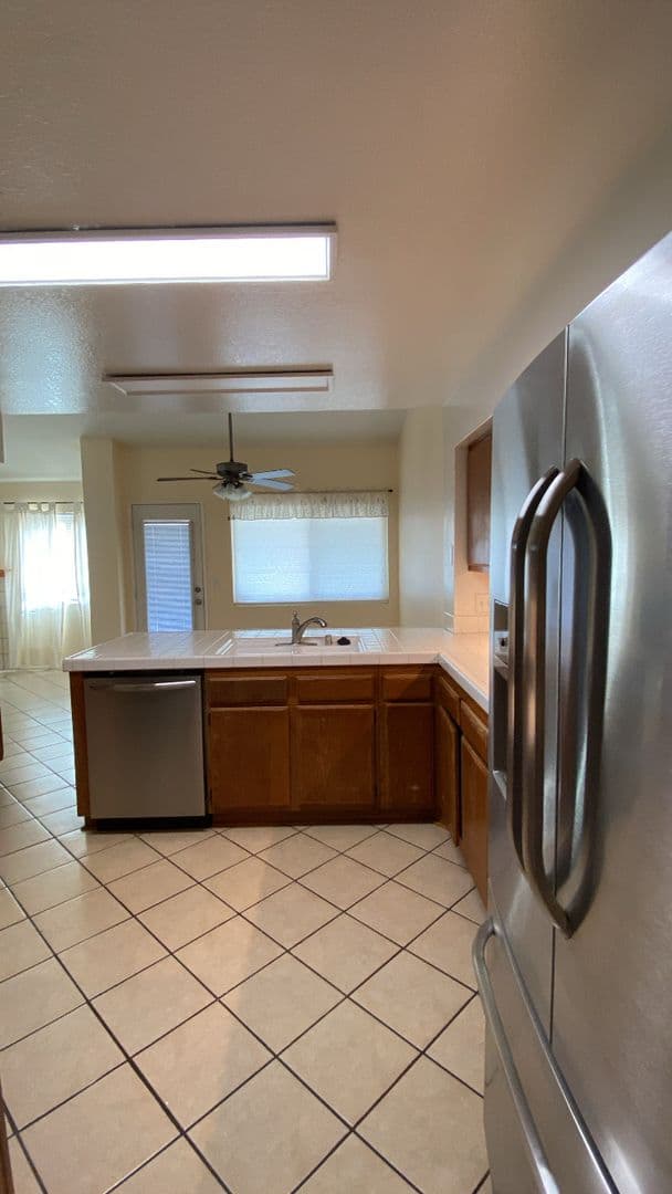 PALMDALE House: 37228 WATERMAN AVENUE