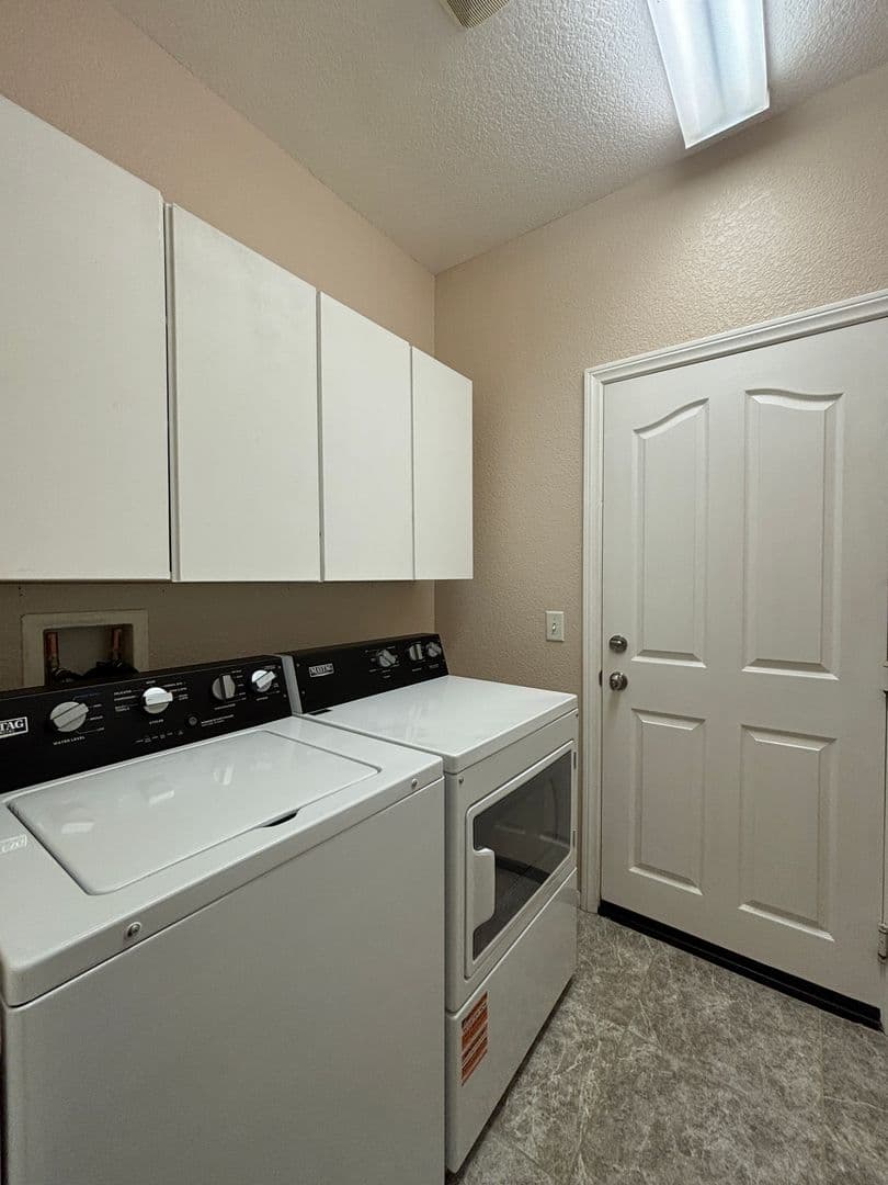 LANCASTER House: 42963 EDSON AVENUE