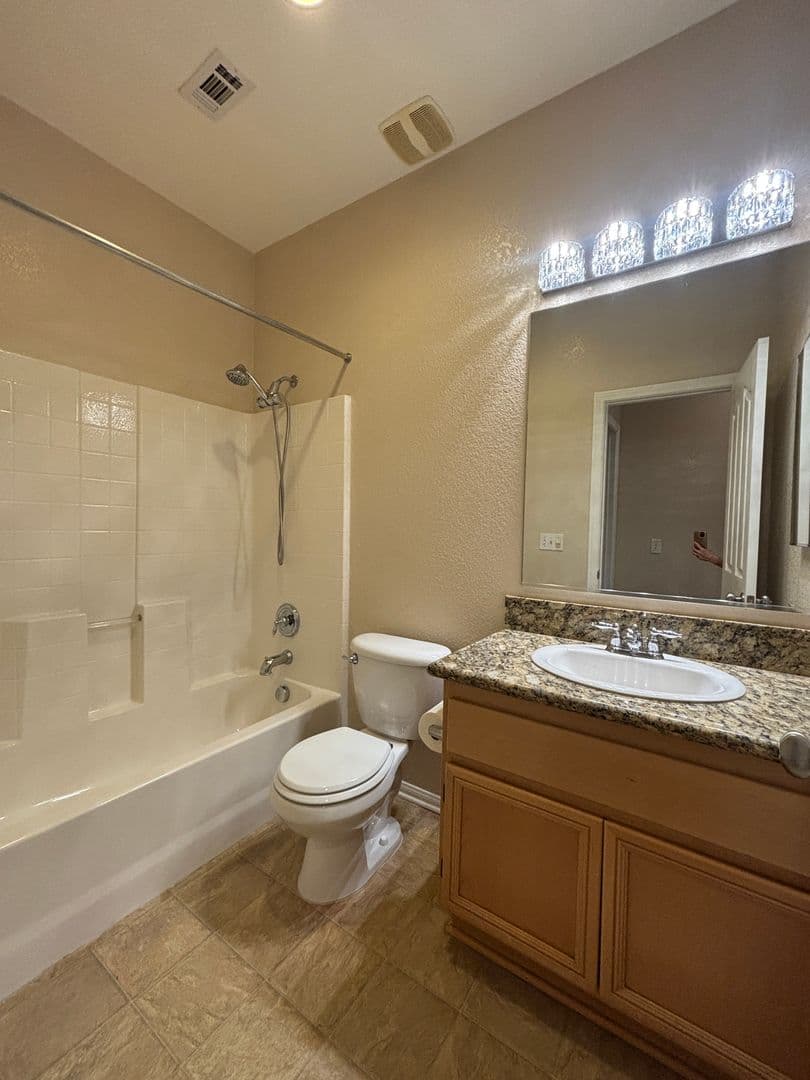 LANCASTER House: 42963 EDSON AVENUE