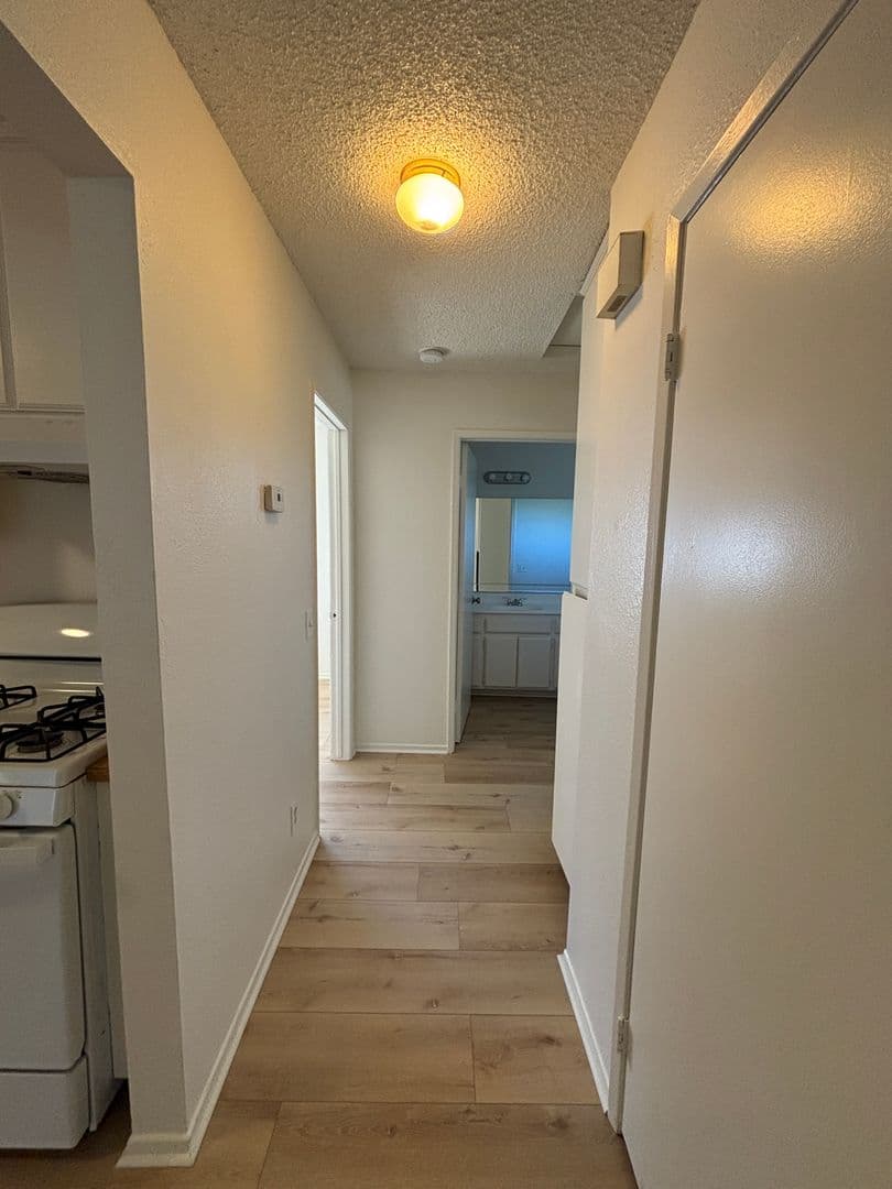 LITTLEROCK Apartment: 8723/23.5/31/31.5 EAST AVENUE U-6