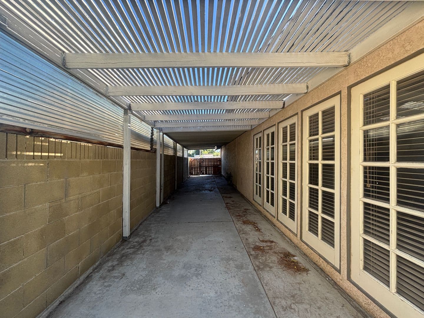 LANCASTER House: 2615 WEST AVENUE J-8