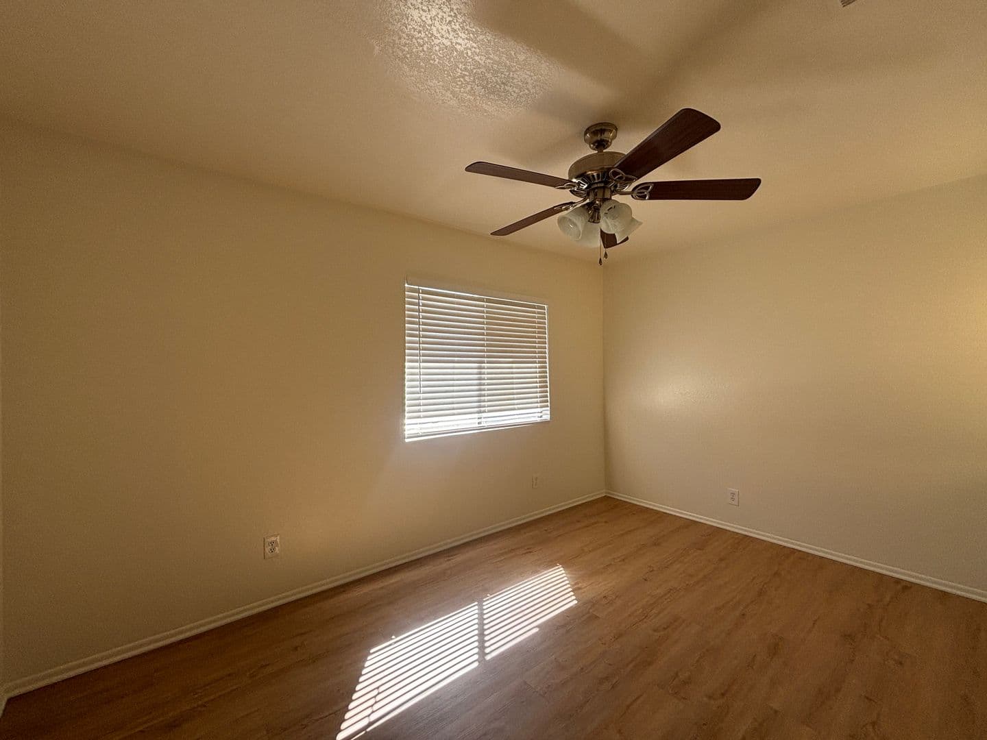 LANCASTER Apartment: 1747 WEST AVENUE J-15