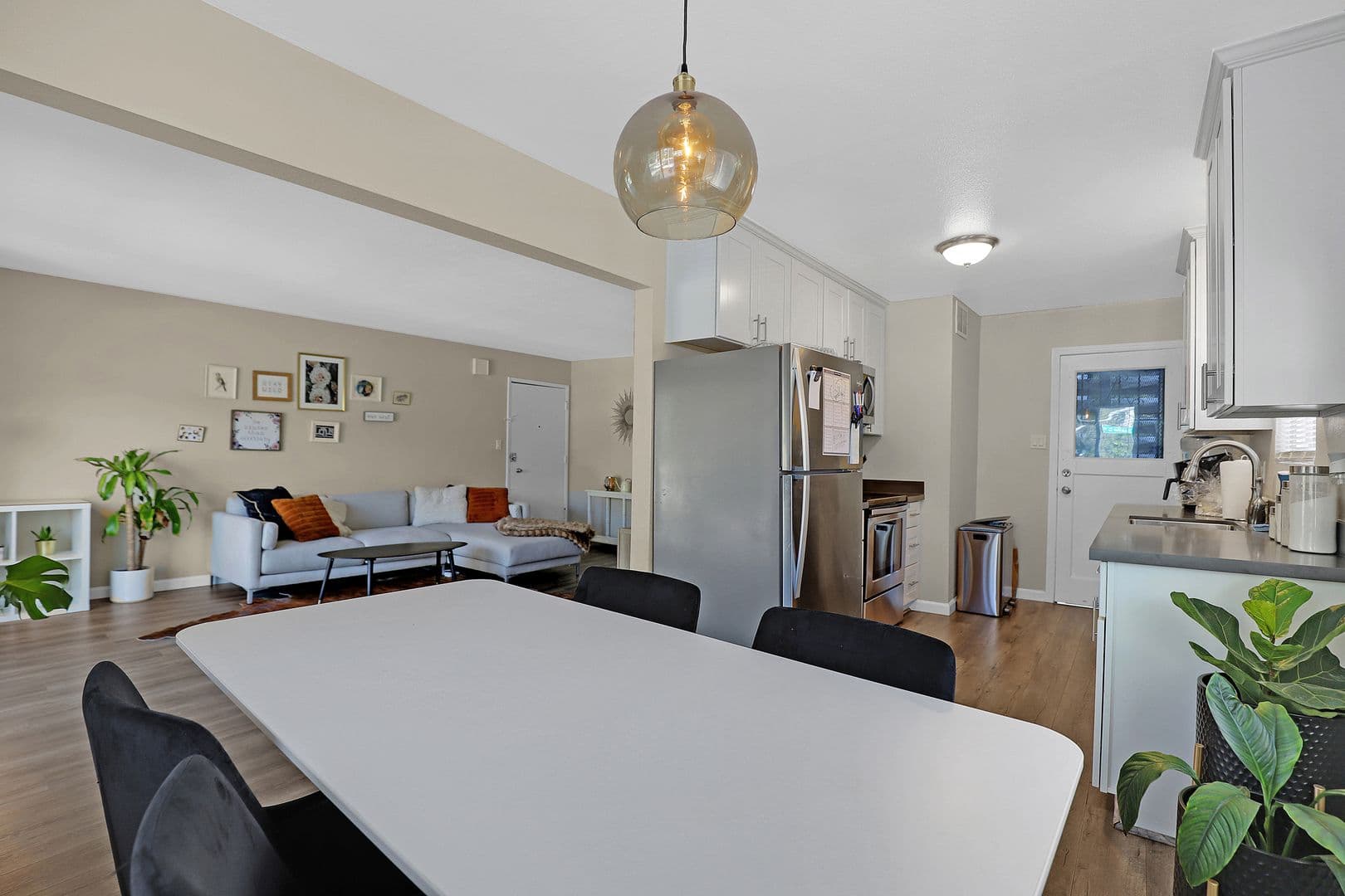 Oakland Apartment: 3554 Pierson Street