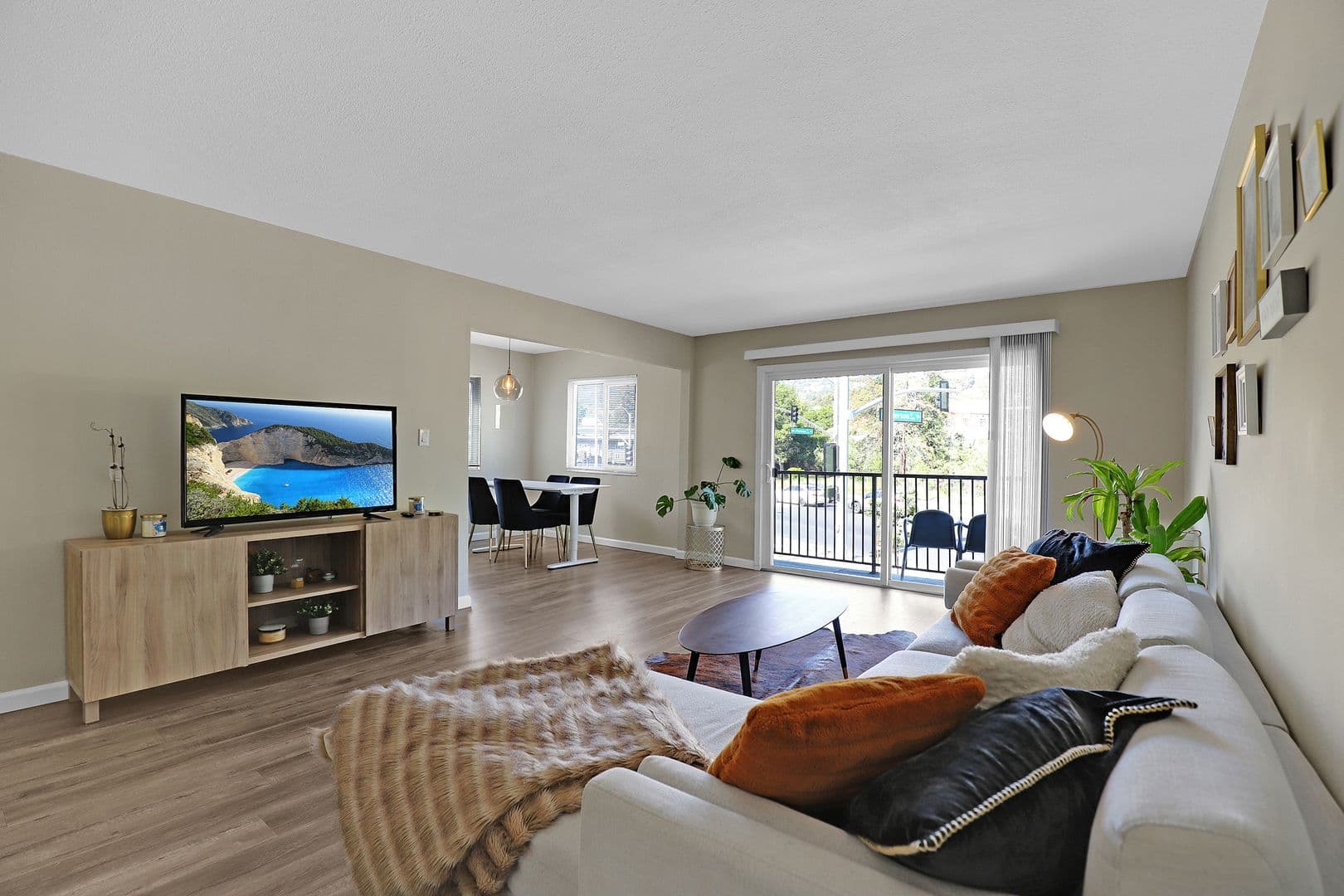 Oakland Apartment: 3554 Pierson Street