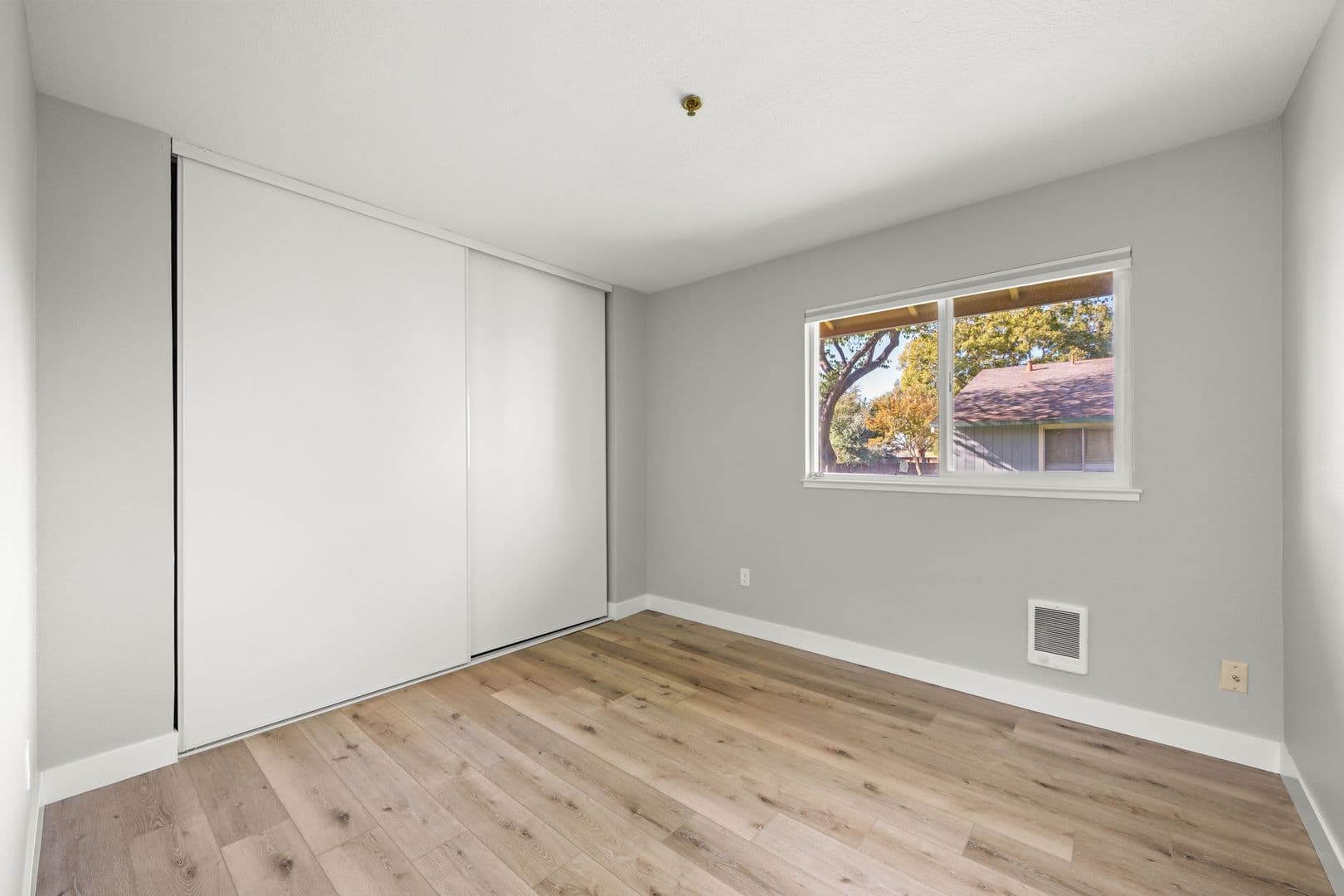 Livermore Apartment: 3624 Silver Oaks Way