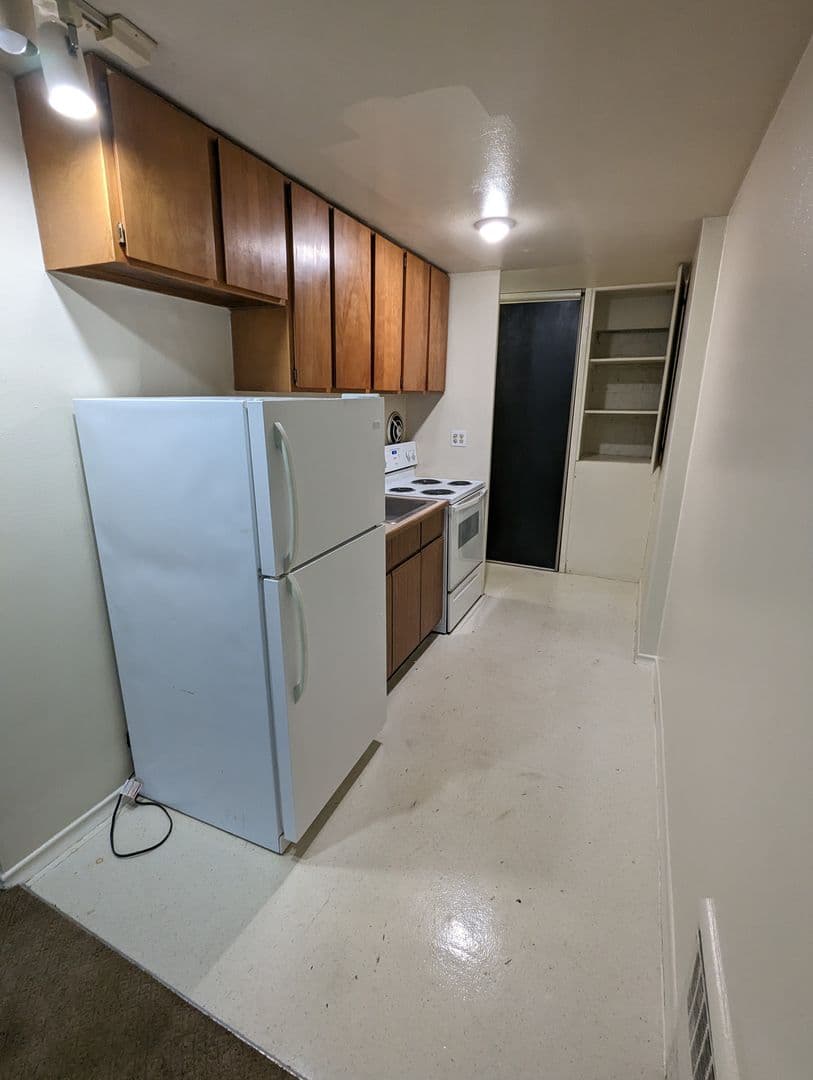 Seattle Apartment: 3240 Fuhrman Ave E