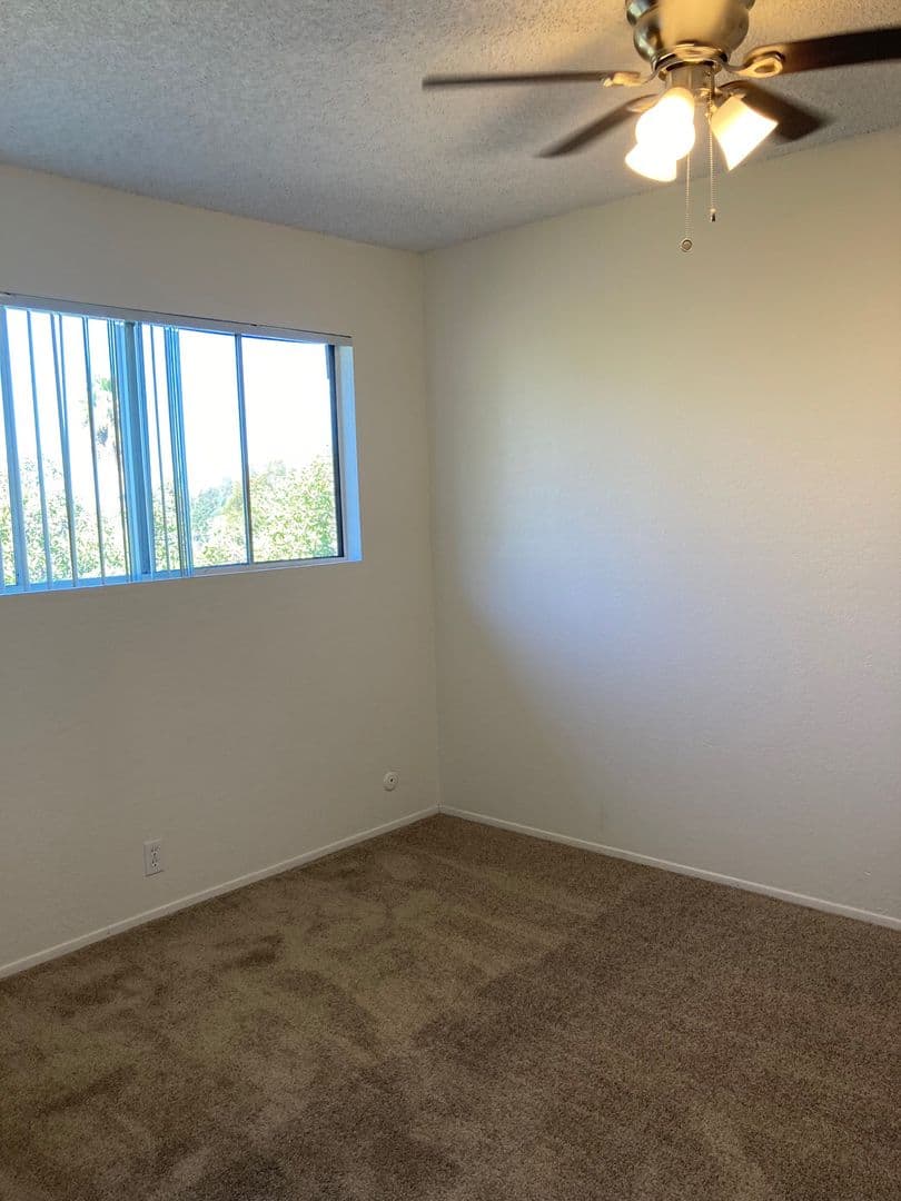 La Mesa Apartment: 5065 Thorne Dr.