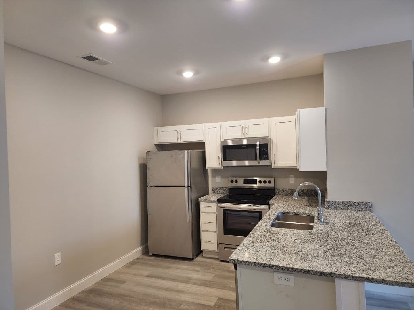 Bowling Green Apartment: 2180 Prospector Ct. Bldg 34