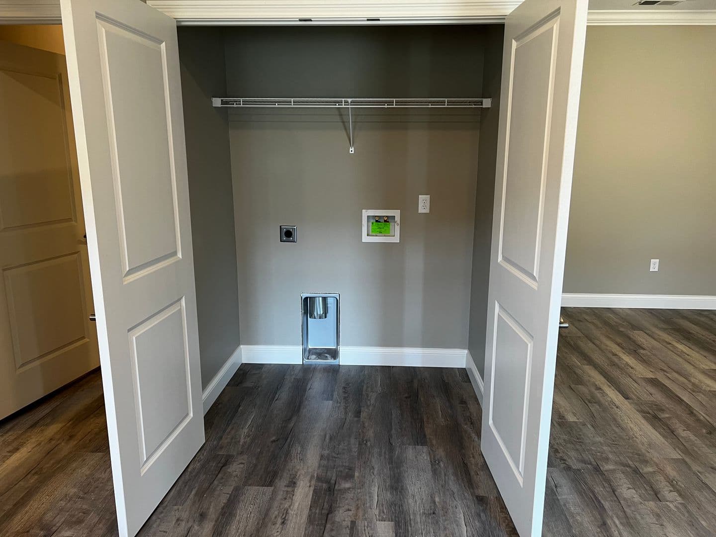 Bowling Green Apartment: 2176 Prospector Ct.