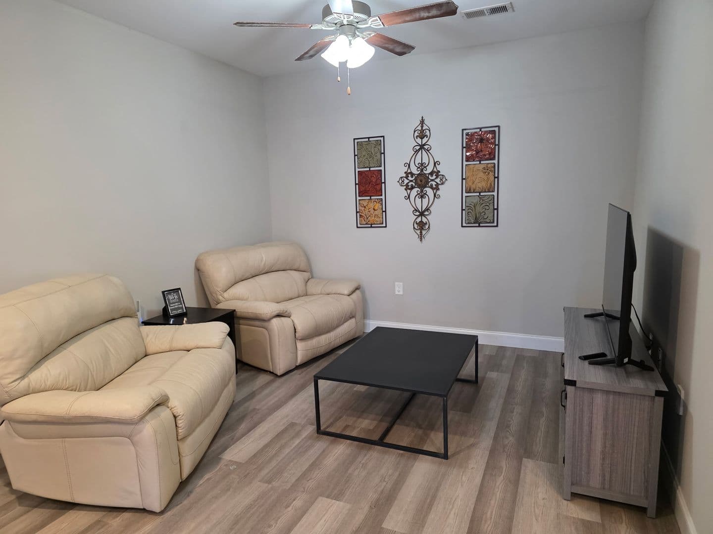 Bowling Green Apartment: 2212 Hickory Street