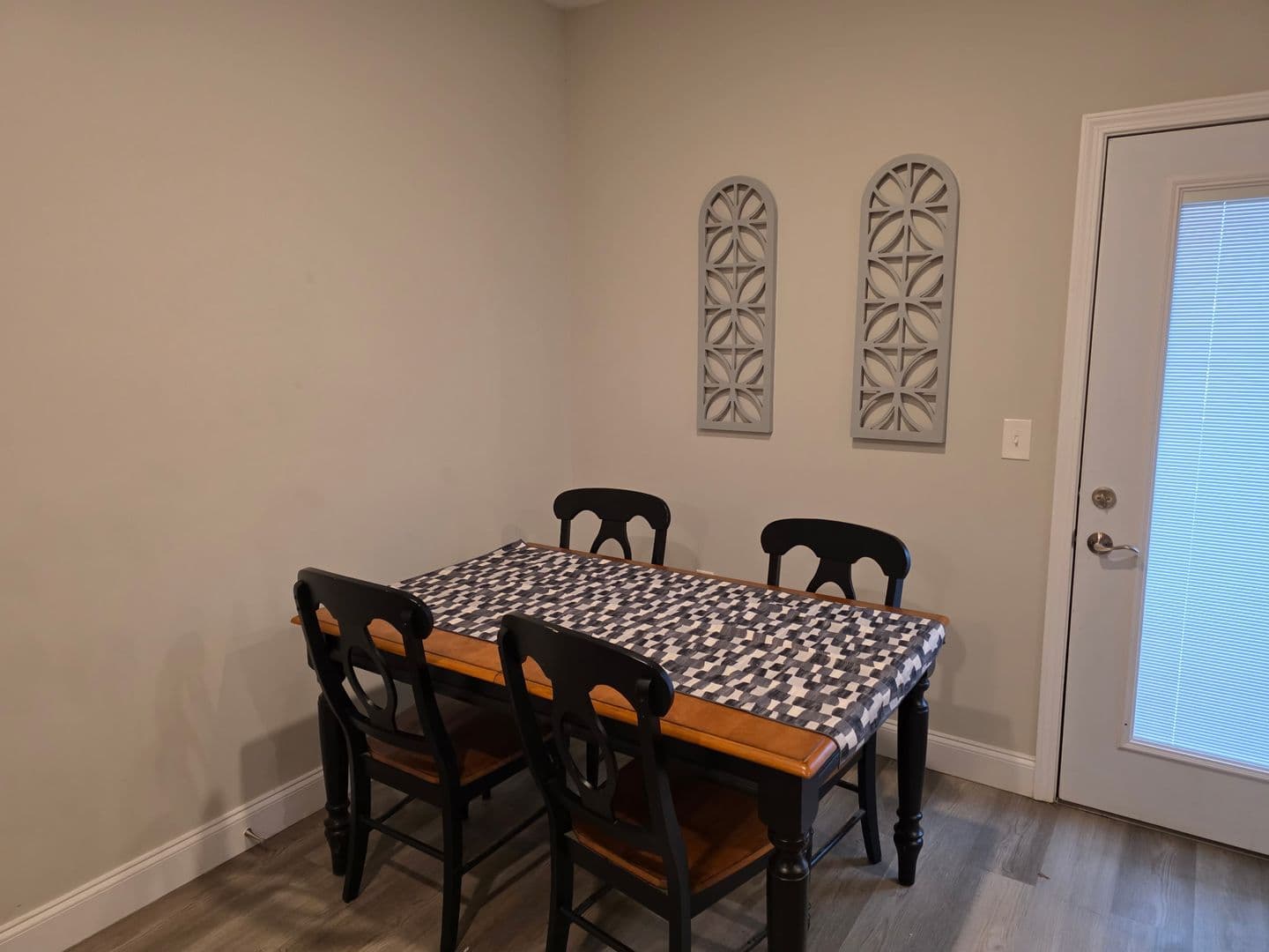 Bowling Green Apartment: 2191 Prospector Ct.