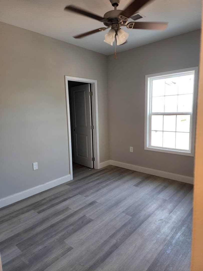 Smiths Grove Apartment: 2944 Chalybeate Rd