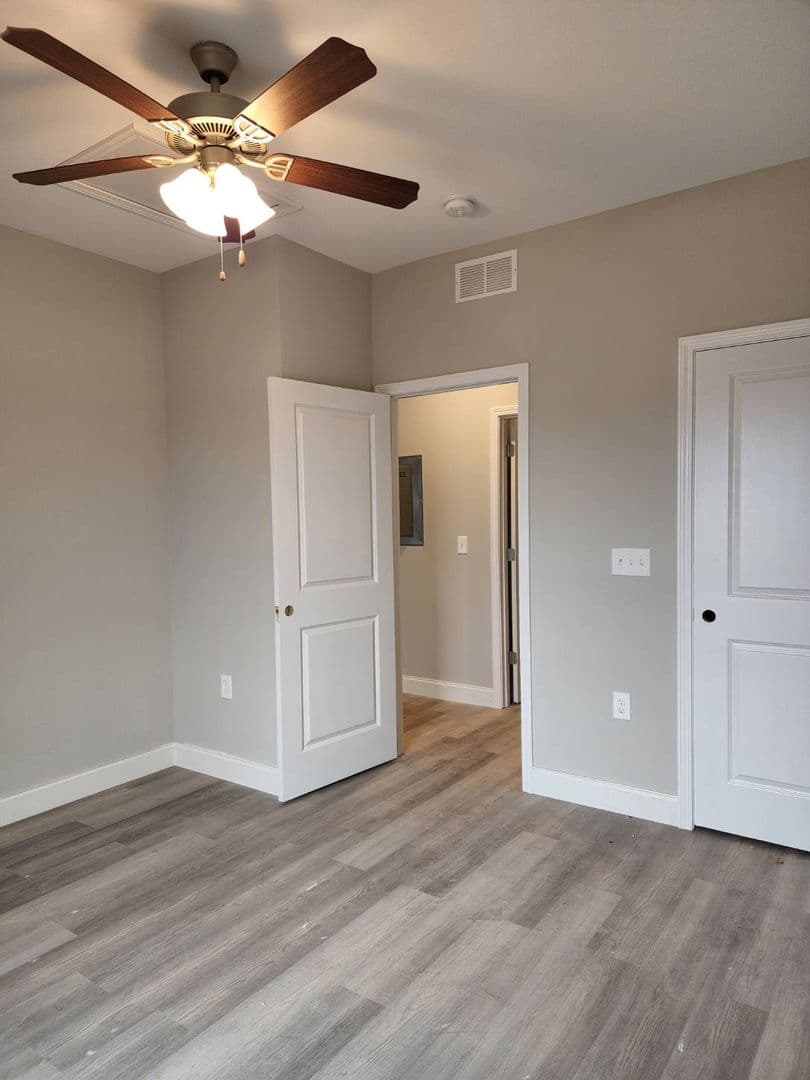 Bowling Green Apartment: 2191 Prospector Ct.