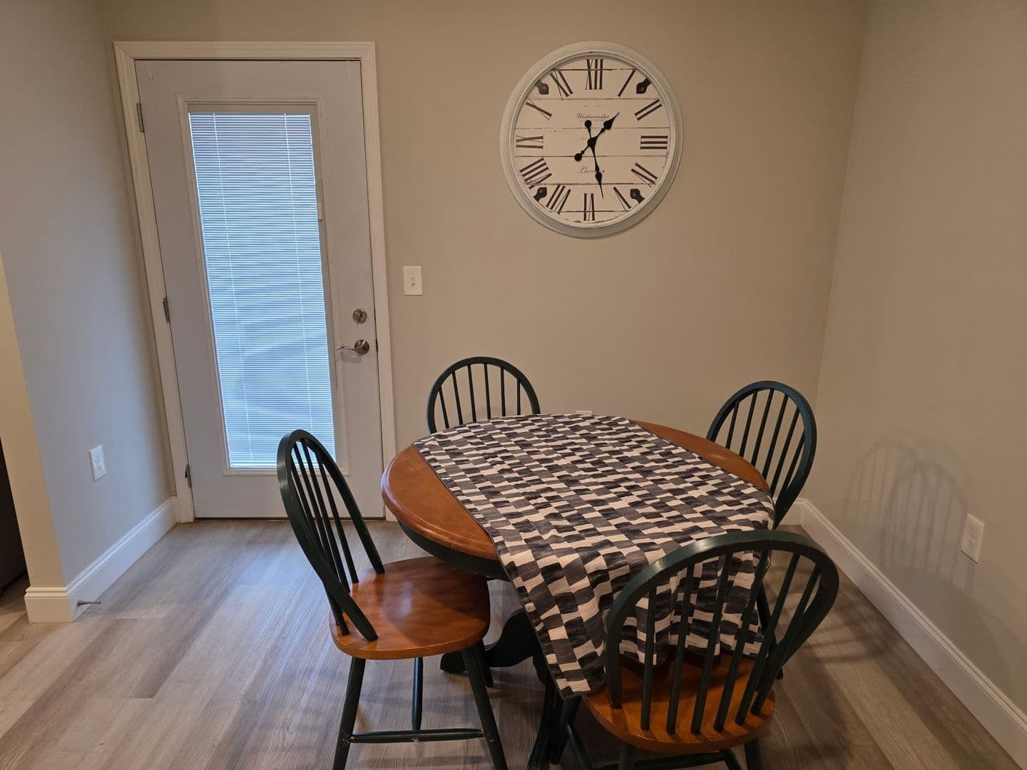 Bowling Green Apartment: 2191 Prospector Ct.