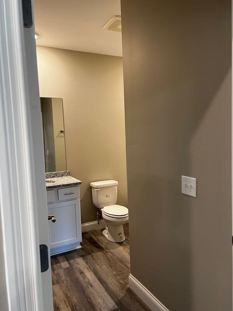 Bowling Green Apartment: 2176 Prospector Ct.