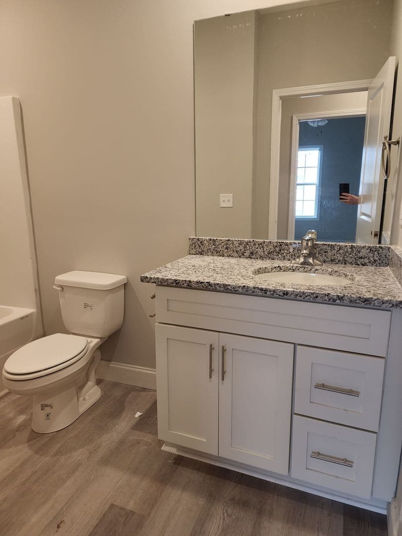 Bowling Green Apartment: 2191 Prospector Ct.