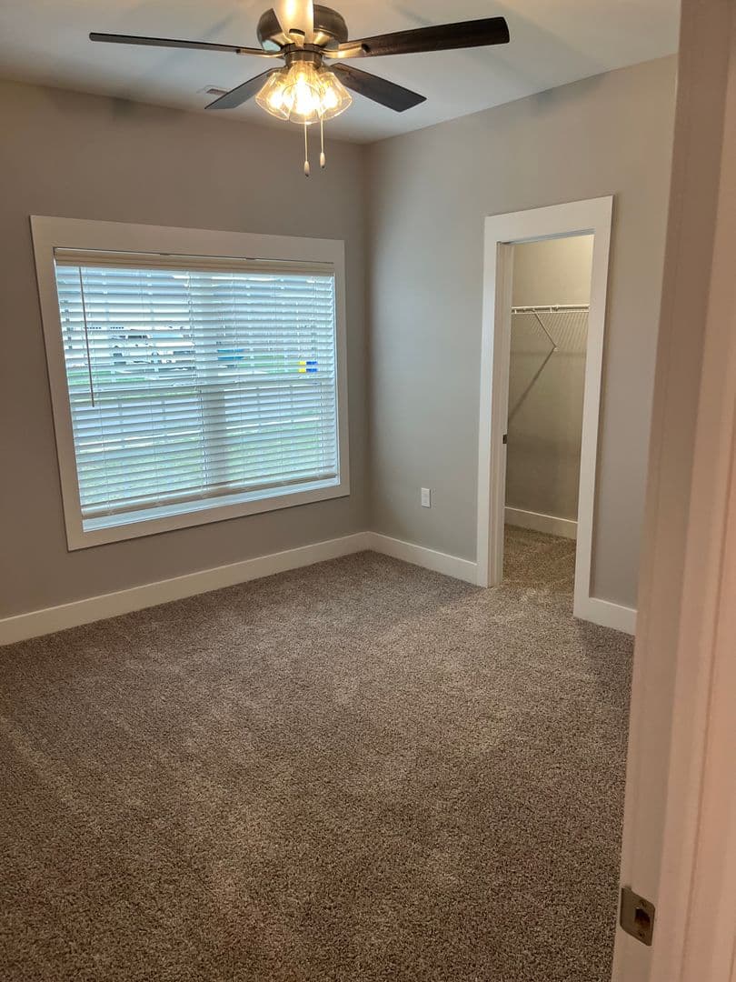 Bowling Green House: 2333 Trenton Lane