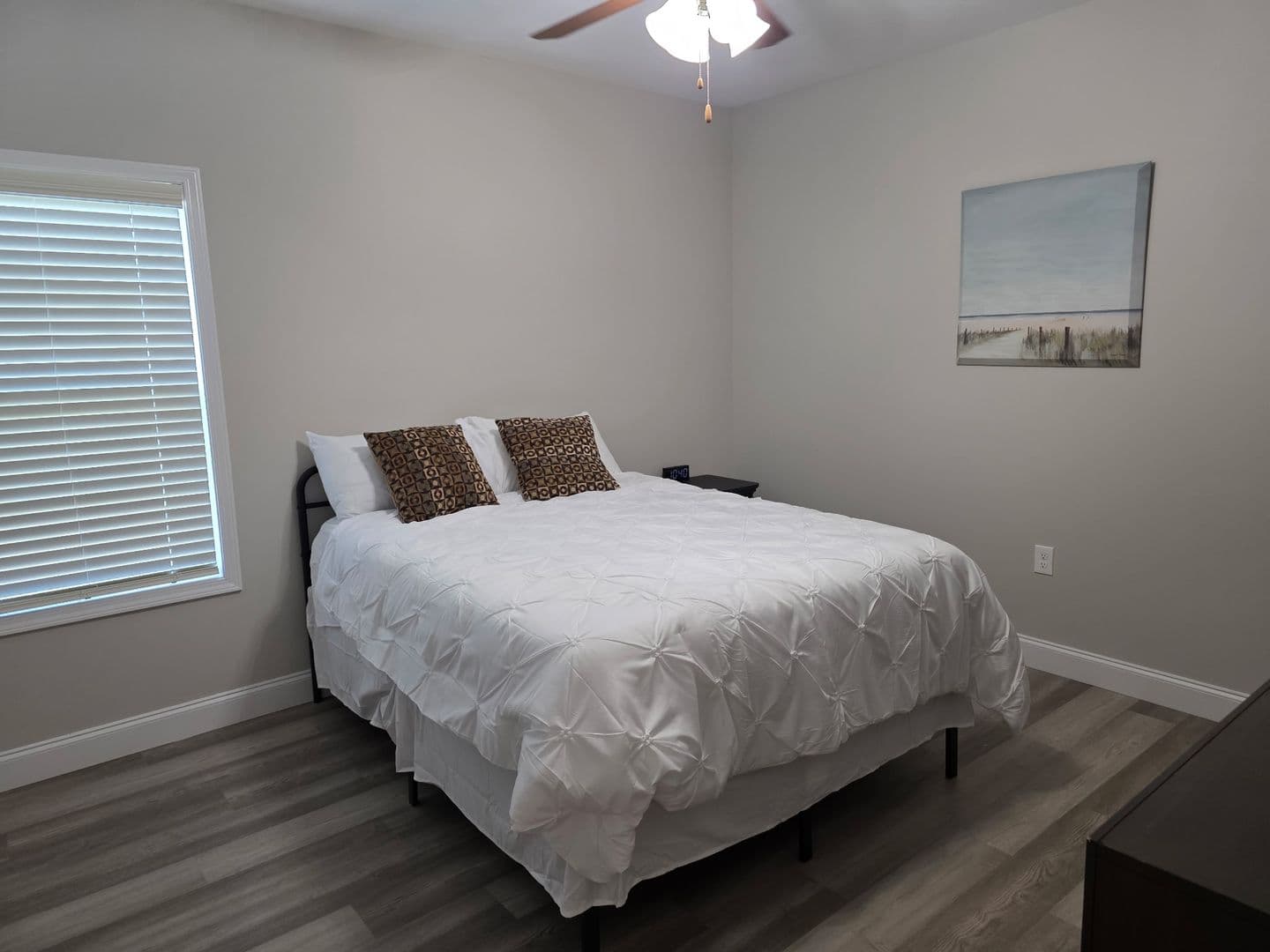 Bowling Green Apartment: 2236 Hickory St