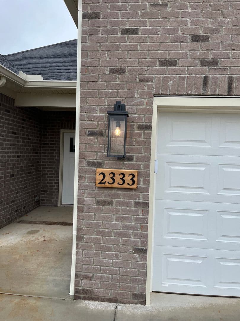 Bowling Green House: 2333 Trenton Lane