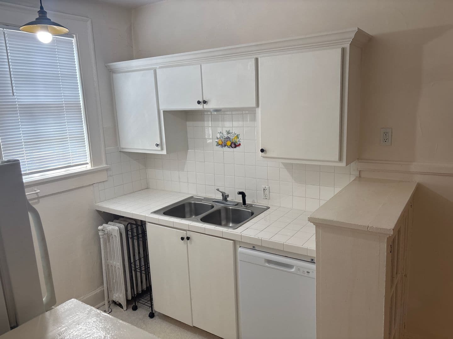 Montgomery Apartment: 1813 South Hull Street