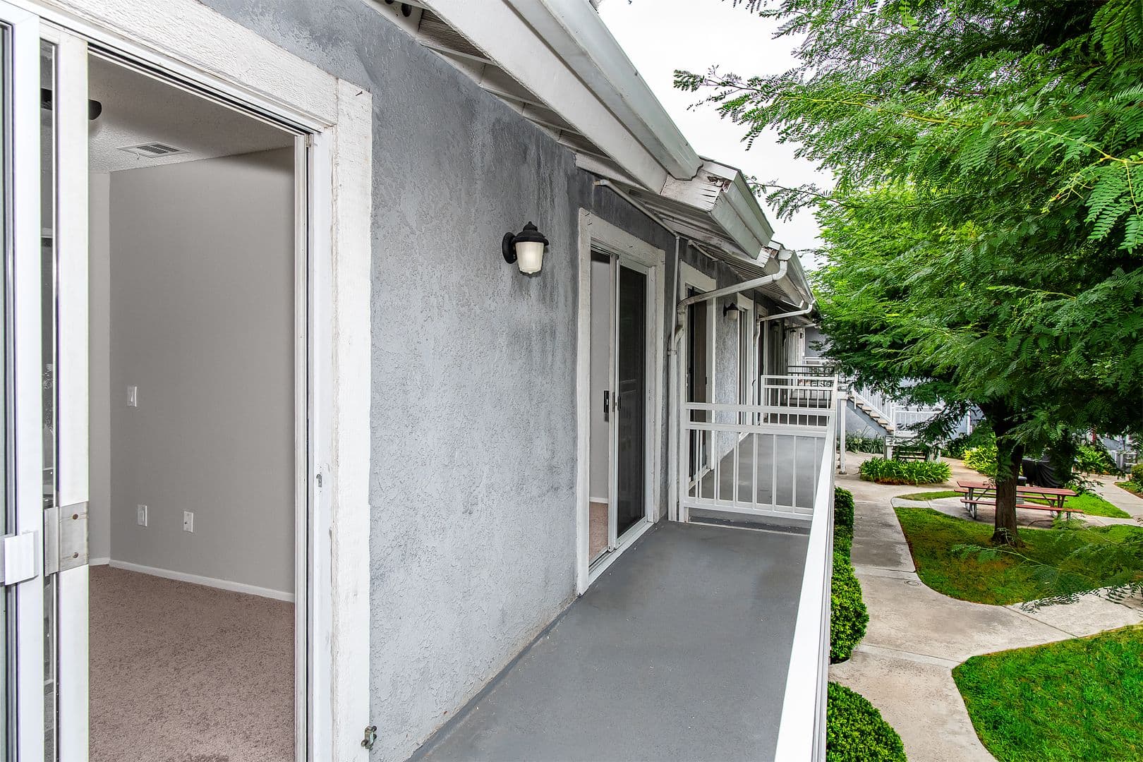 Upland Apartment: 569 E. 11th Street