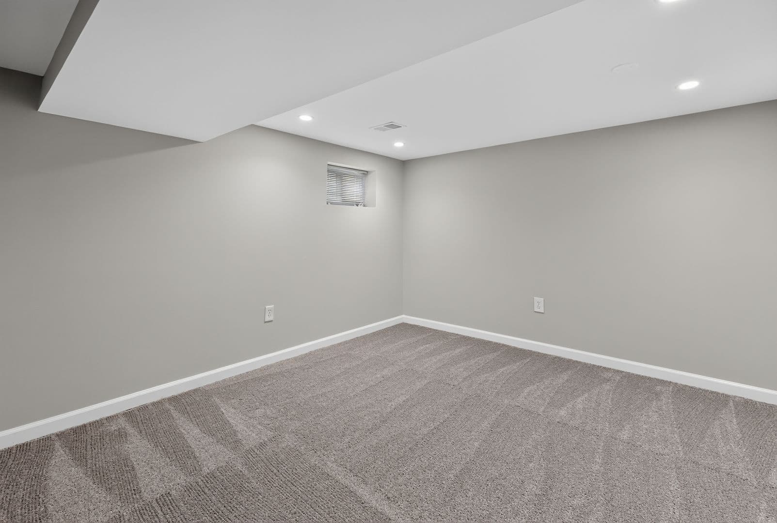 Fairfax House: 4898 Wheatstone Dr.