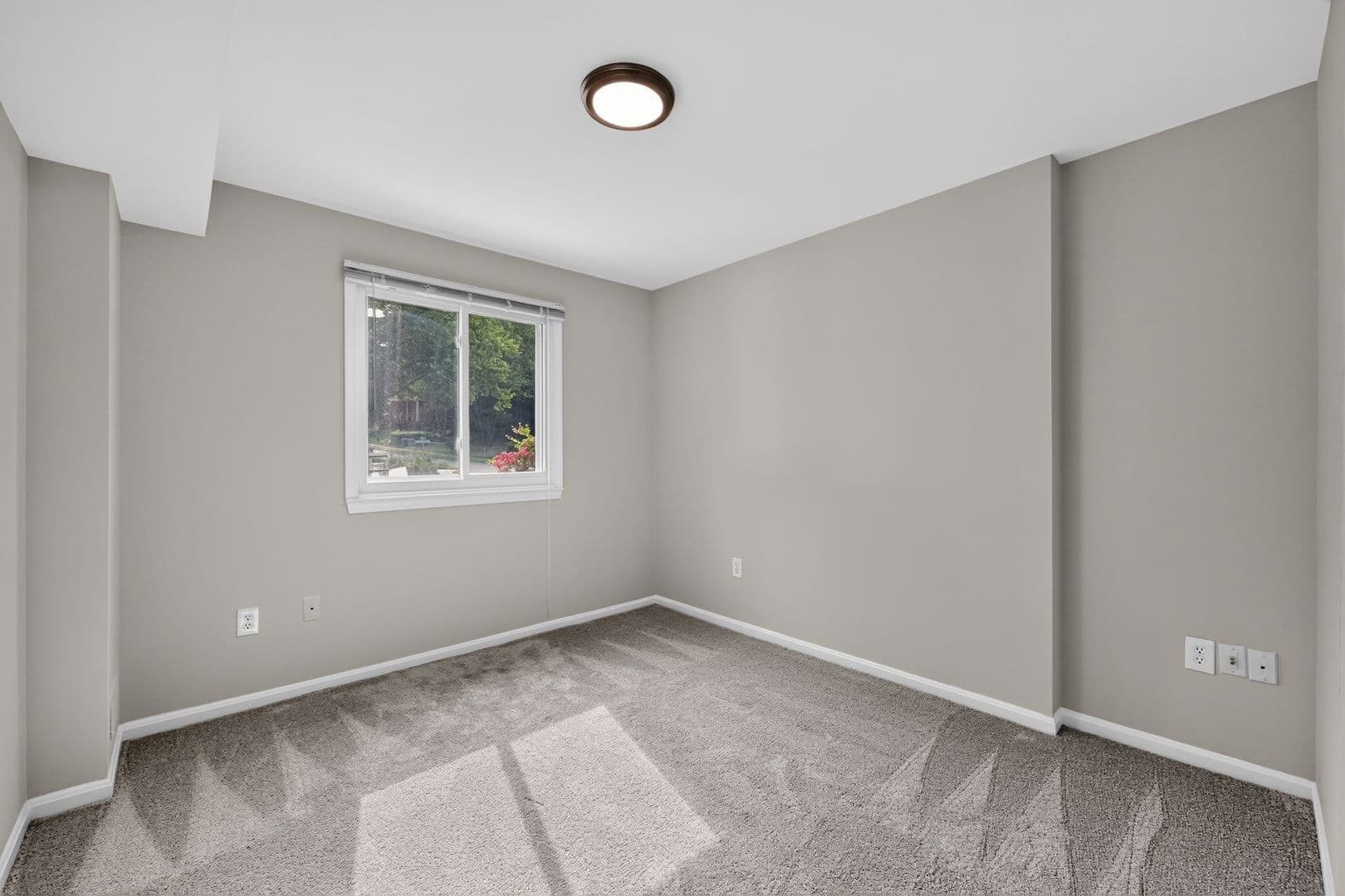Fairfax House: 4898 Wheatstone Dr.