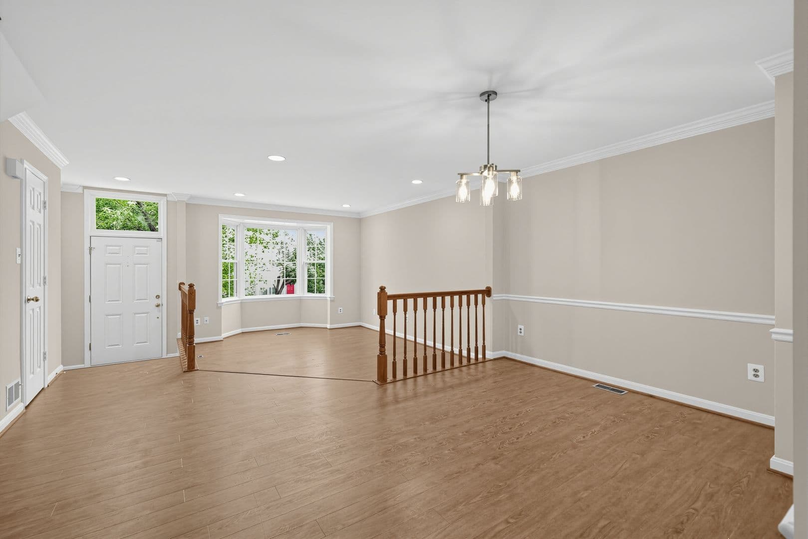 Springfield House: 8893 Eagle Rock Ln