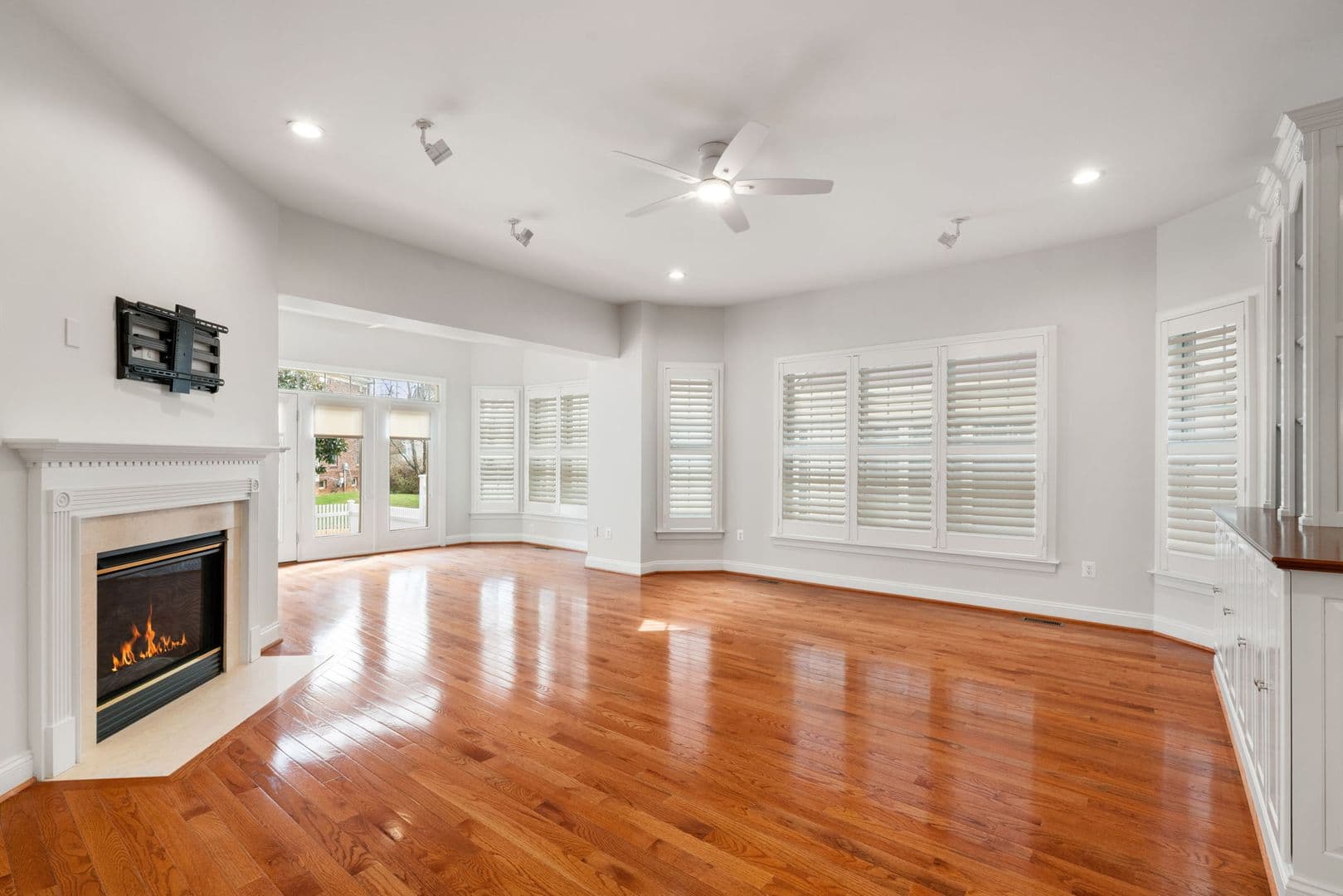 Fairfax House: 9185 Topaz Street
