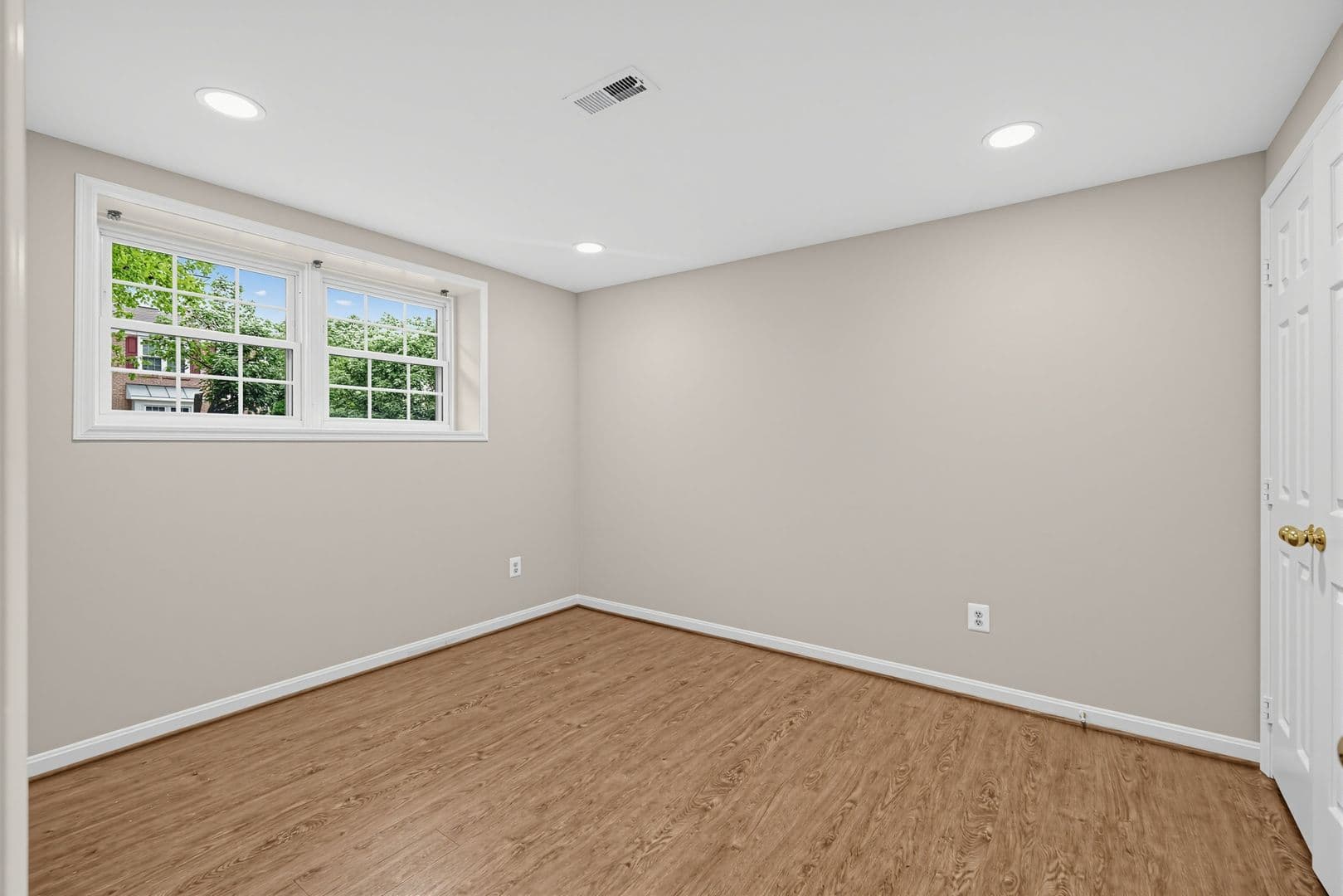 Springfield House: 8893 Eagle Rock Ln