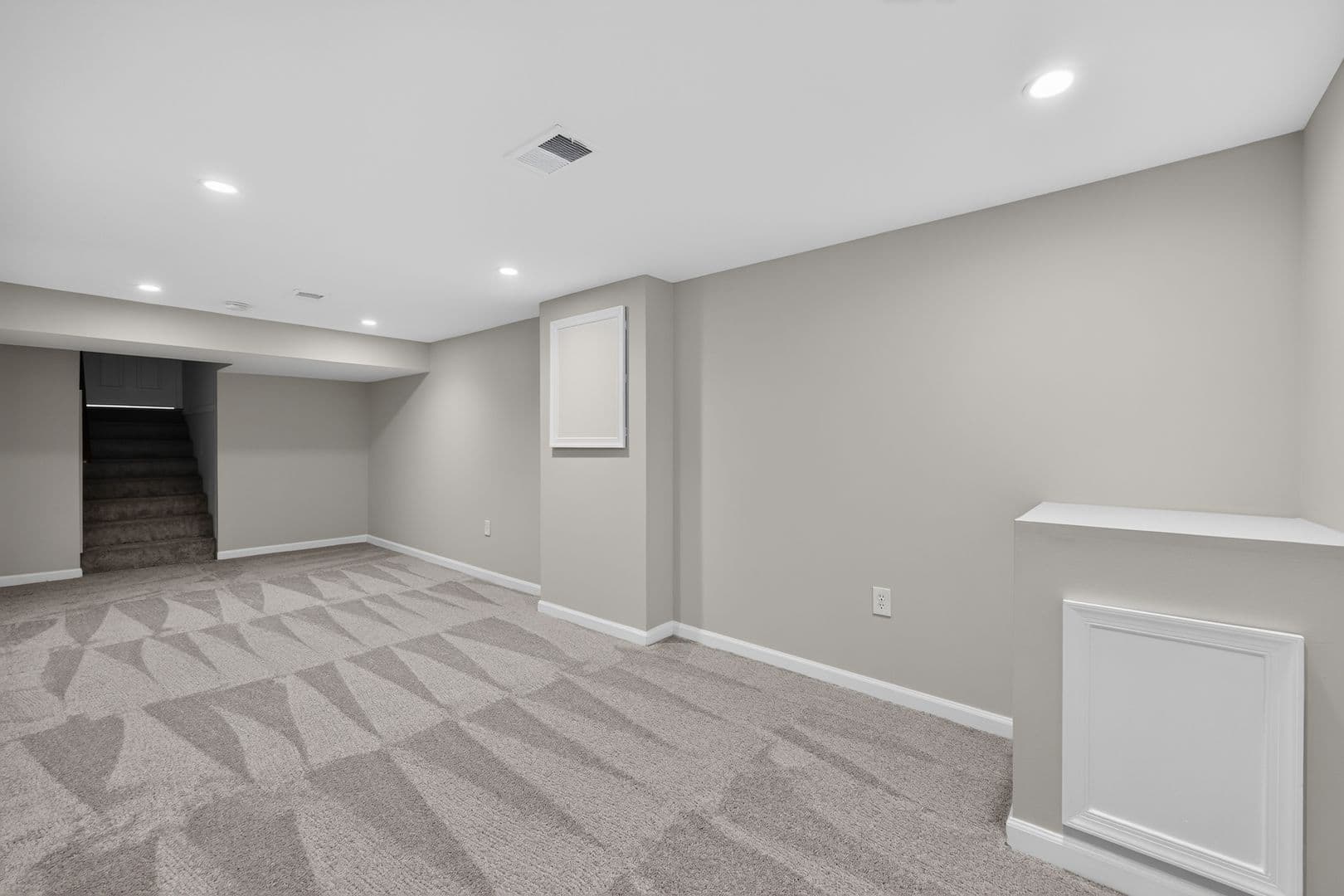 Fairfax House: 4898 Wheatstone Dr.