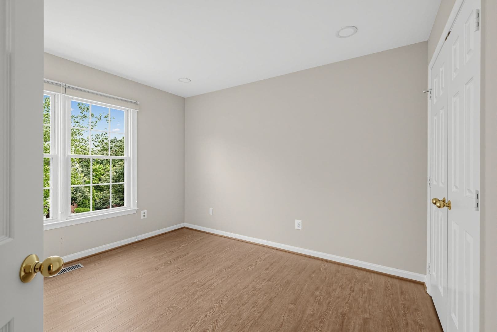 Springfield House: 8893 Eagle Rock Ln