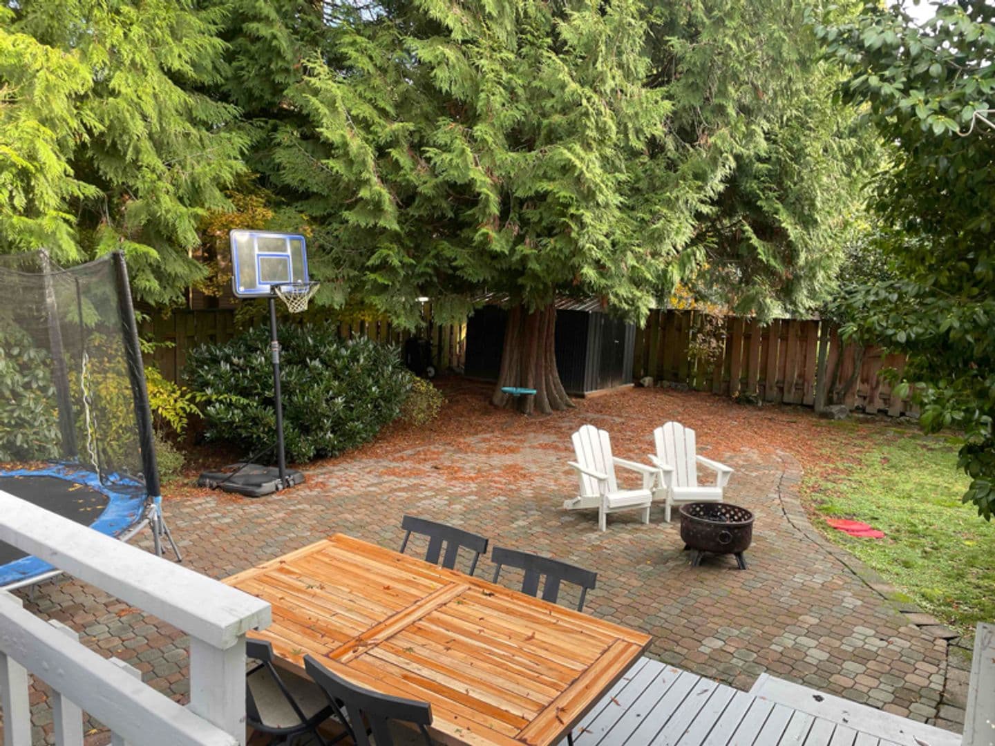 Kirkland House: 12642 NE 109th St