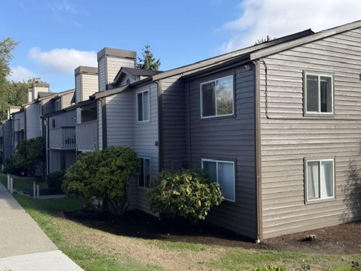Kirkland Apartment: 11240 NE 132nd St