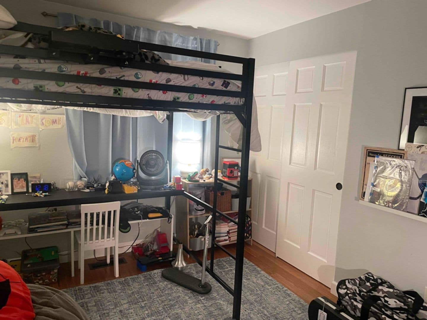 Kirkland House: 12642 NE 109th St