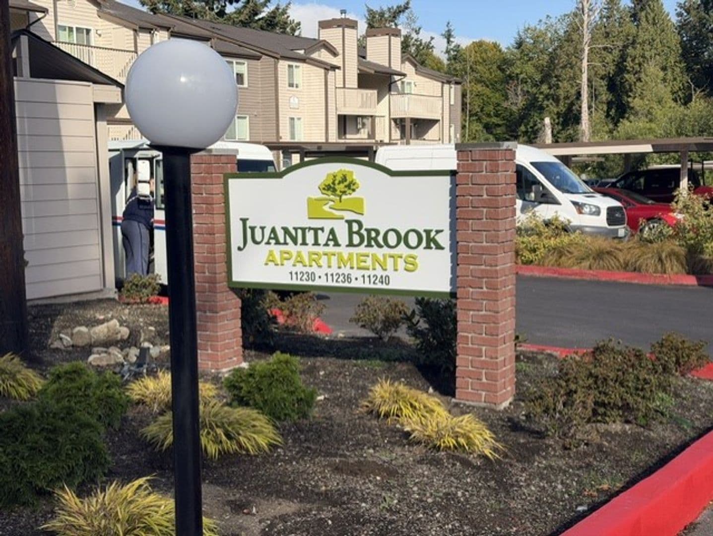 Kirkland Apartment: 11240 NE 132nd St